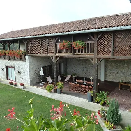 Hébergement de vacances La Ferme Les Cousteres - Modulable - En Couple Ou En Tribu De 2 A 15 Pers *